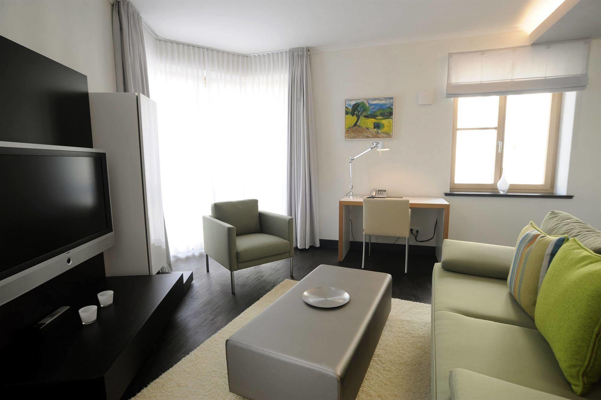 The Green Rostock Apartment Hotel Exterior photo